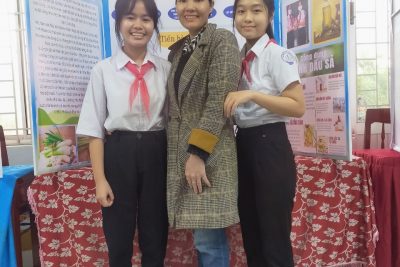Học sinh tham gia hội thi sản phẩm KHKT năm học 2022-2023 cấp huyện